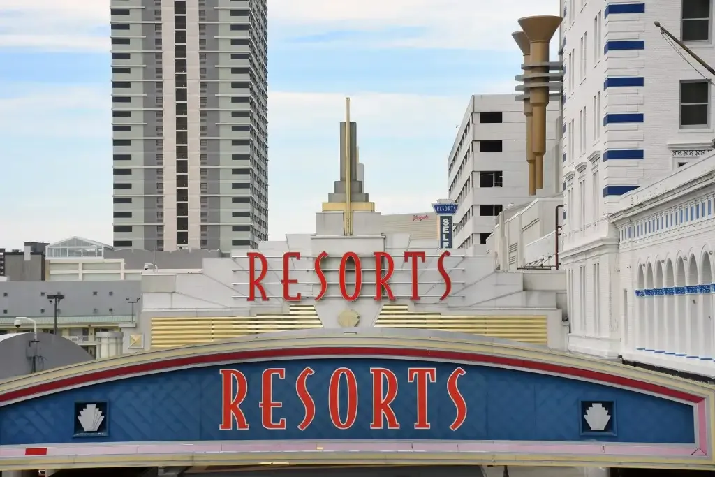 Seasonal resort arrival and the approach to a hotel entrance